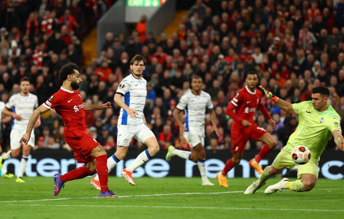 主场火力持续输出,压制效果明显 主场火力持续输出,压制效果明显